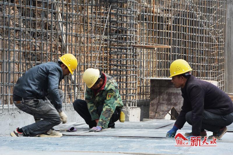 稳经济保增长惠民生促发展,稳经济促发展真抓实干