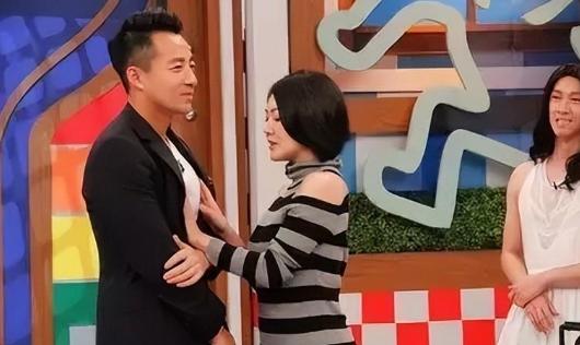 靠肩撒娇、摸脸掐腰、强吻壁咚，没分寸感的女明星算不算耍流氓？