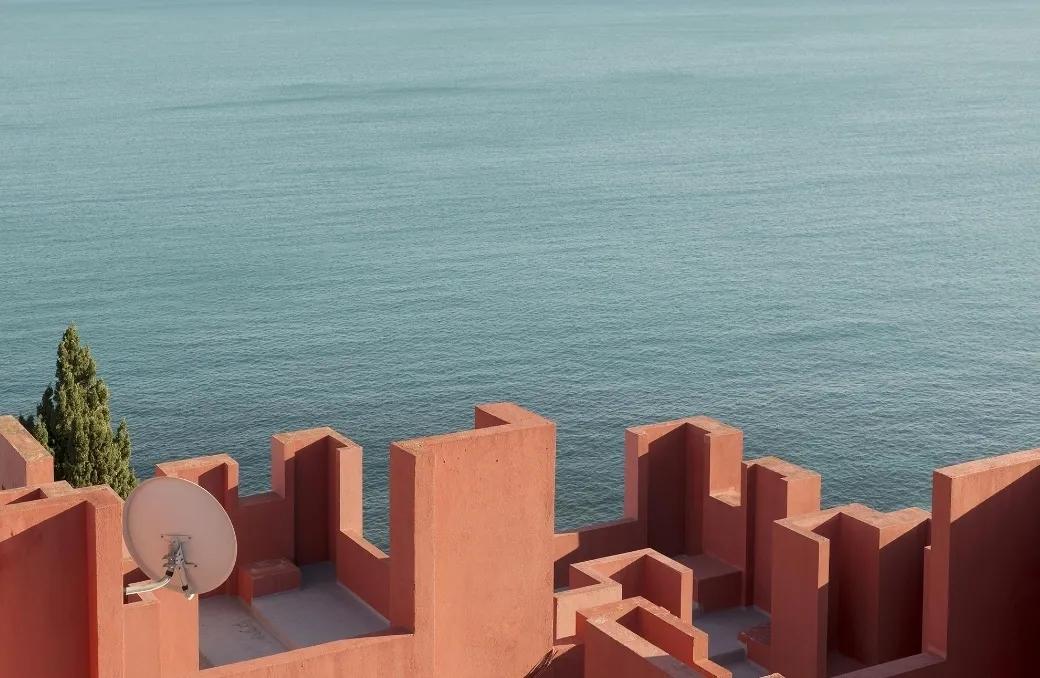 西班牙鬼才建筑师的梦幻世界,西班牙鬼才