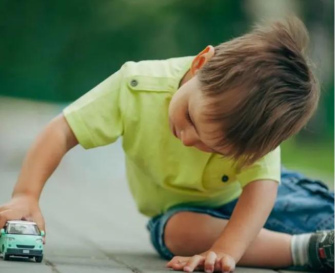 5岁小孩说话结巴矫正机构,成人结巴口吃矫正