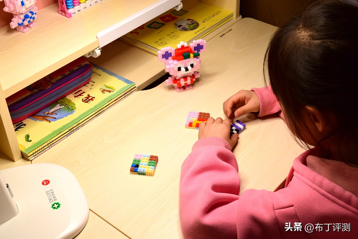 台灯的选择预防近视,NIR红光护眼灯技术