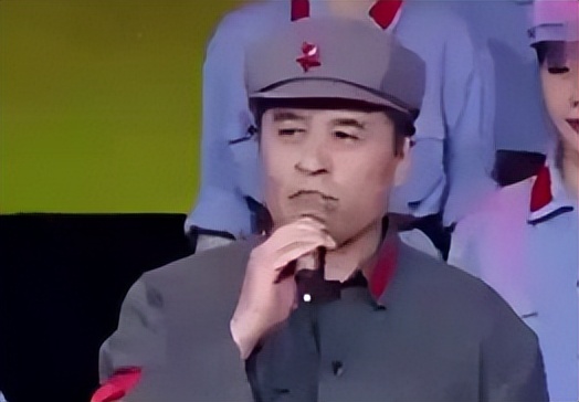 从央视名嘴到无名大爷,从无名到高朋满座郭德纲