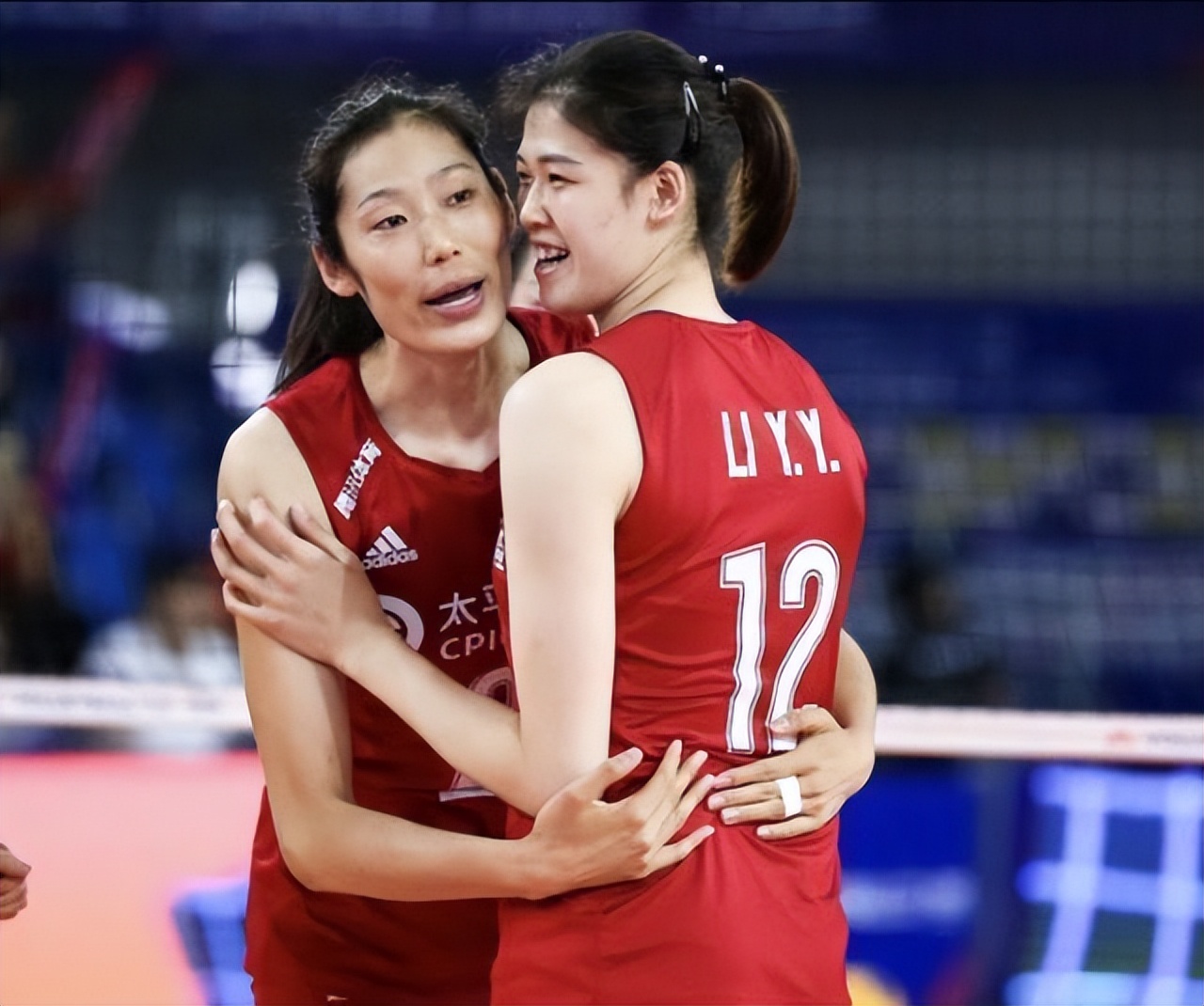 外国球迷评价朱婷复出,为什么朱婷赛场上的怒吼引非议