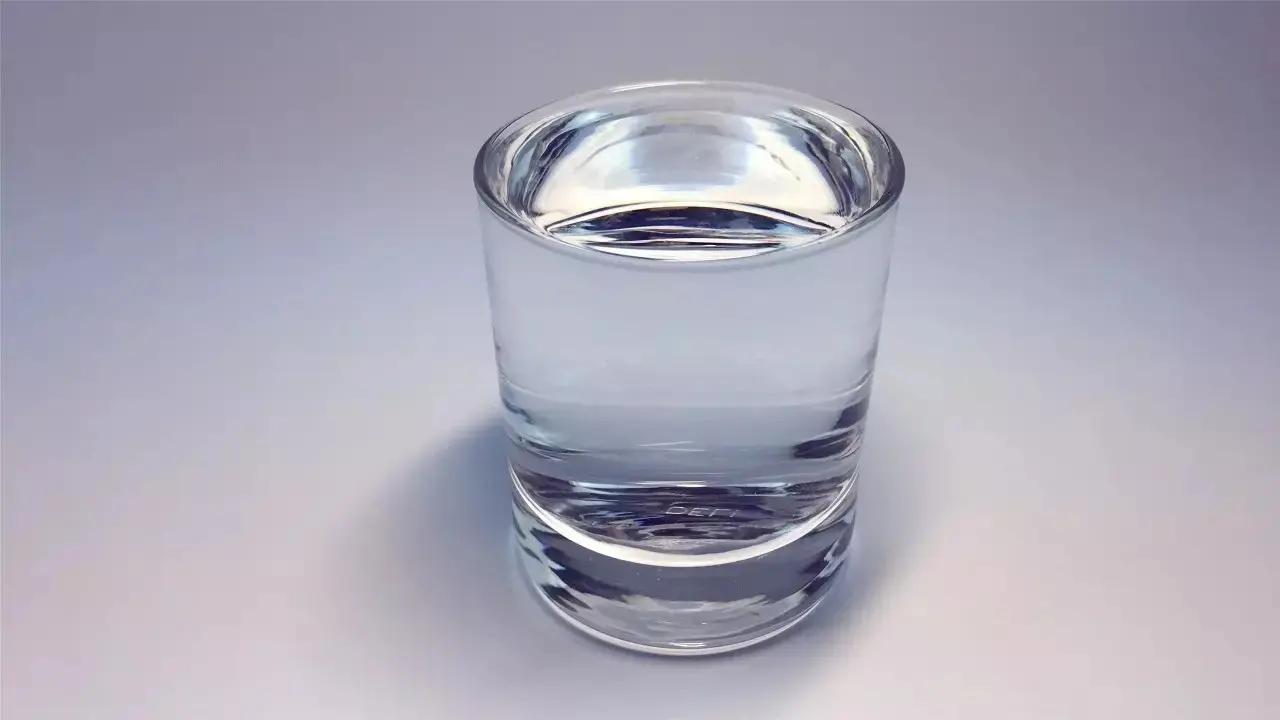 长期喝白开水和长期喝茶的人相比,长期喝白开水和喝茶的人谁健康