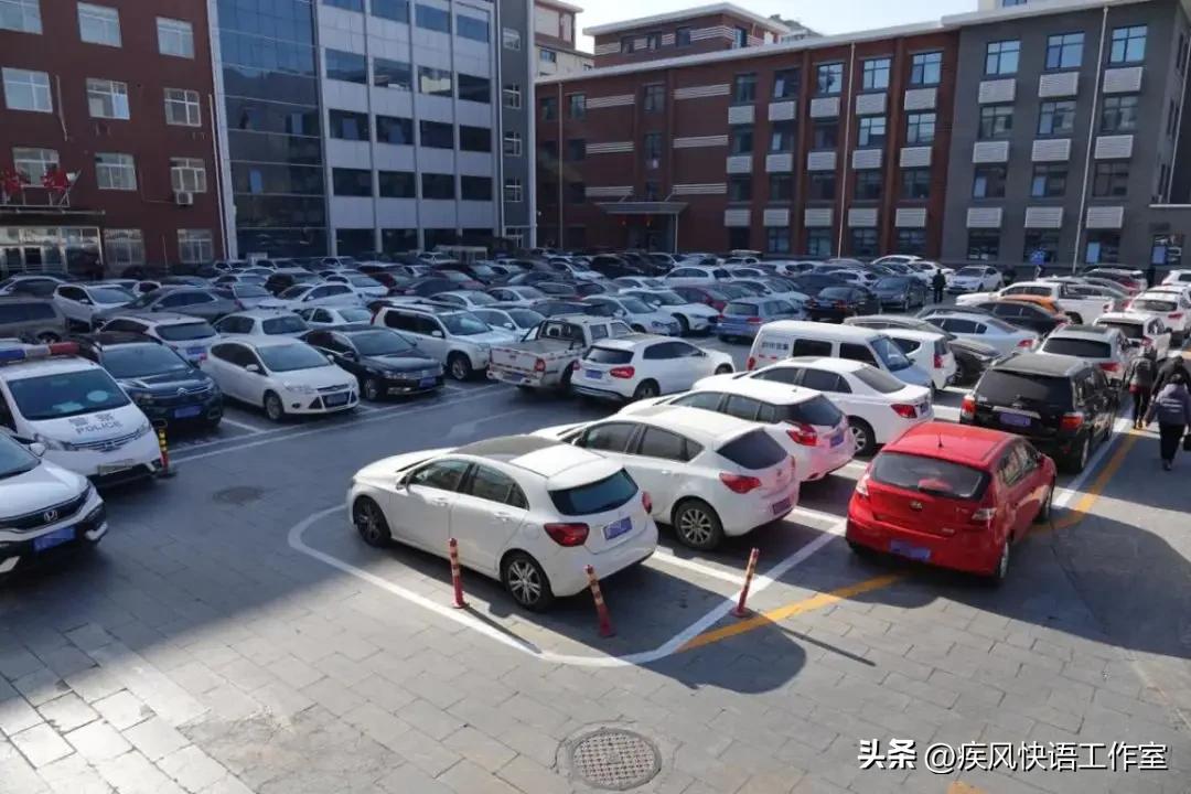 潜伏医院四个月，终于知道原来寄生医院里这些生意来钱最快