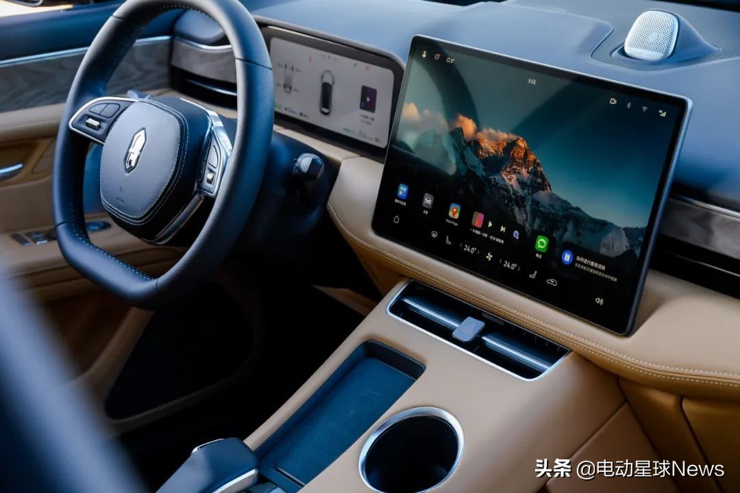 aito问界m5初体验,aito问界m5跟华为什么关系