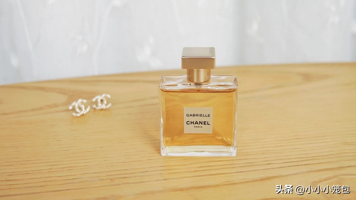 给女朋友送礼物香水推荐,给女朋友送香水推荐多少毫升