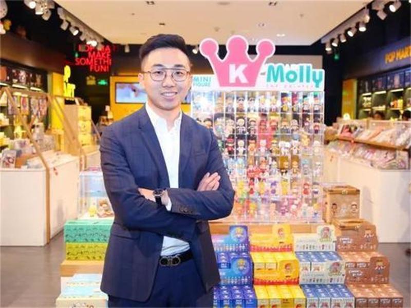 32岁小伙开店创业,30岁小伙白手起家