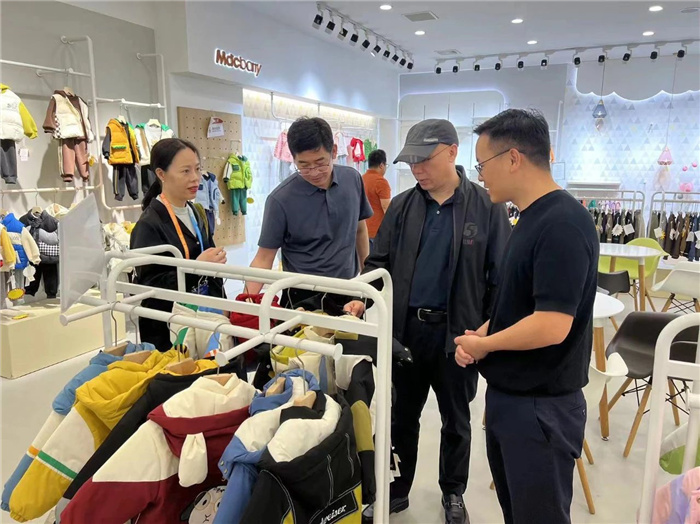 两场高端演讲，一场专题对话！荆州举行中国童装企业家沙龙聊这事