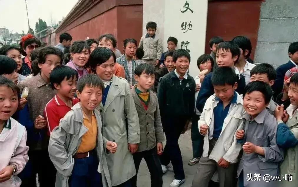 46张被大多数50后遗忘的老照片,14张迷人的珍贵老照片