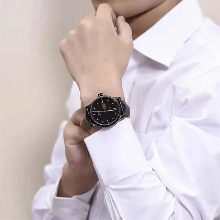 上班族年轻人手表推荐,戴着低调的钢带机械表推荐