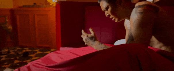 开局就赤身肉搏，这“抗疫神片”突破底线，耗资过亿只配五星差评