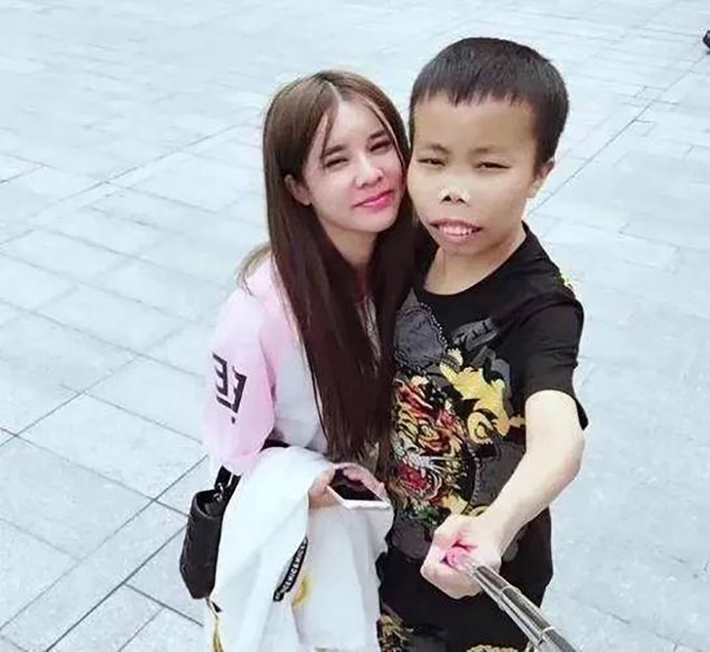 农村娃陈山,最丑网红陈山现状