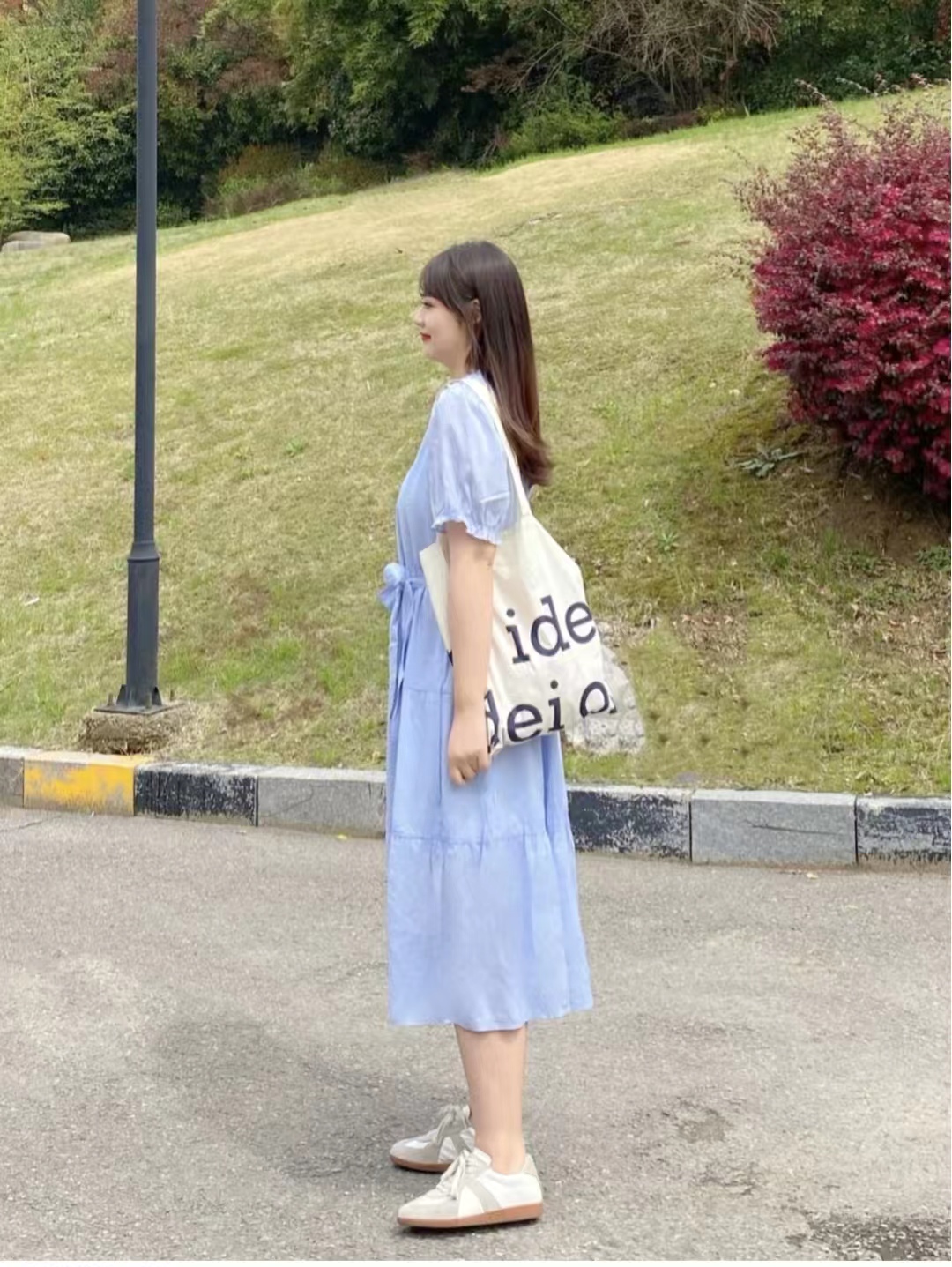 微胖的女生穿什么款式比较好看,微胖女生应该穿什么款式上衣