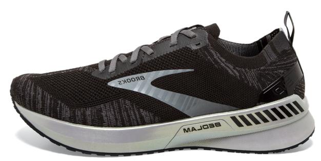 brooks甯冮瞾鍏嬫柉涓撲笟璺戦瀷澶師,甯冮瞾鍏嬫柉brookstrance12璺戦瀷