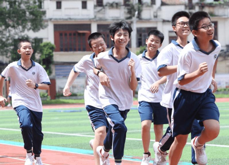 体育老师公认“省力”跑步法,3个技巧轻松到终点,学生提前了解