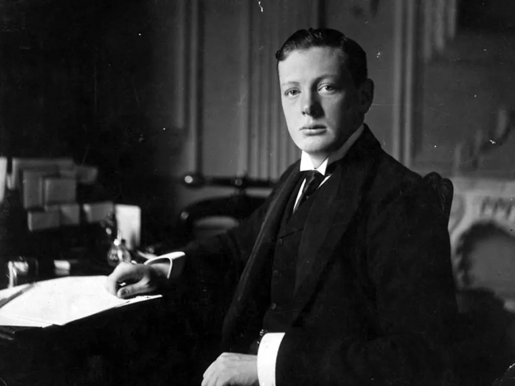 前英国首相苏纳克,英国现任首相苏纳克的成就