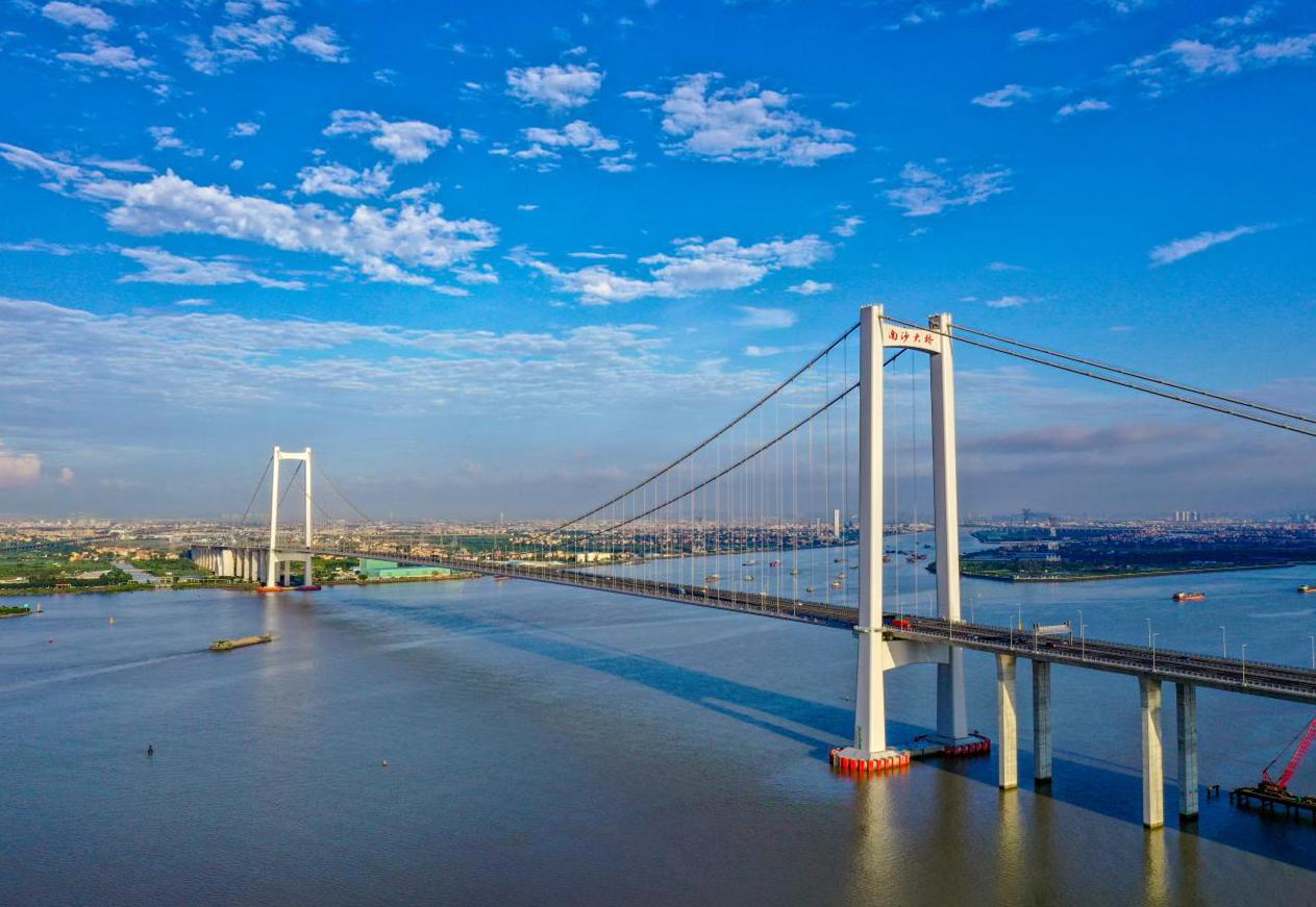 中国最挣钱的大桥，每天收入上千万，也是世界上最繁忙的大桥