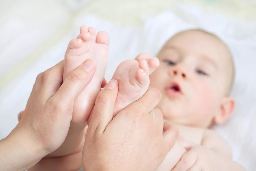 同房被孩子撞见？爸妈怎么引导才合适？别慌，过来人是这么处理的