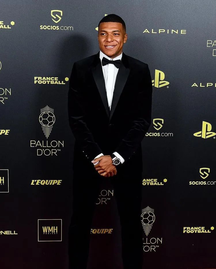 盘点足球巨星姆巴佩的豪宅长啥样,姆巴佩身价升至1.8亿欧