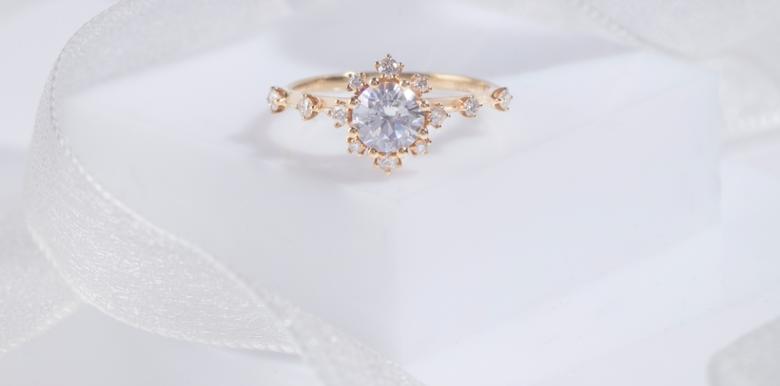 戒指改小一次可以再改小一次吗,钻戒戒指圈大了怎么改小