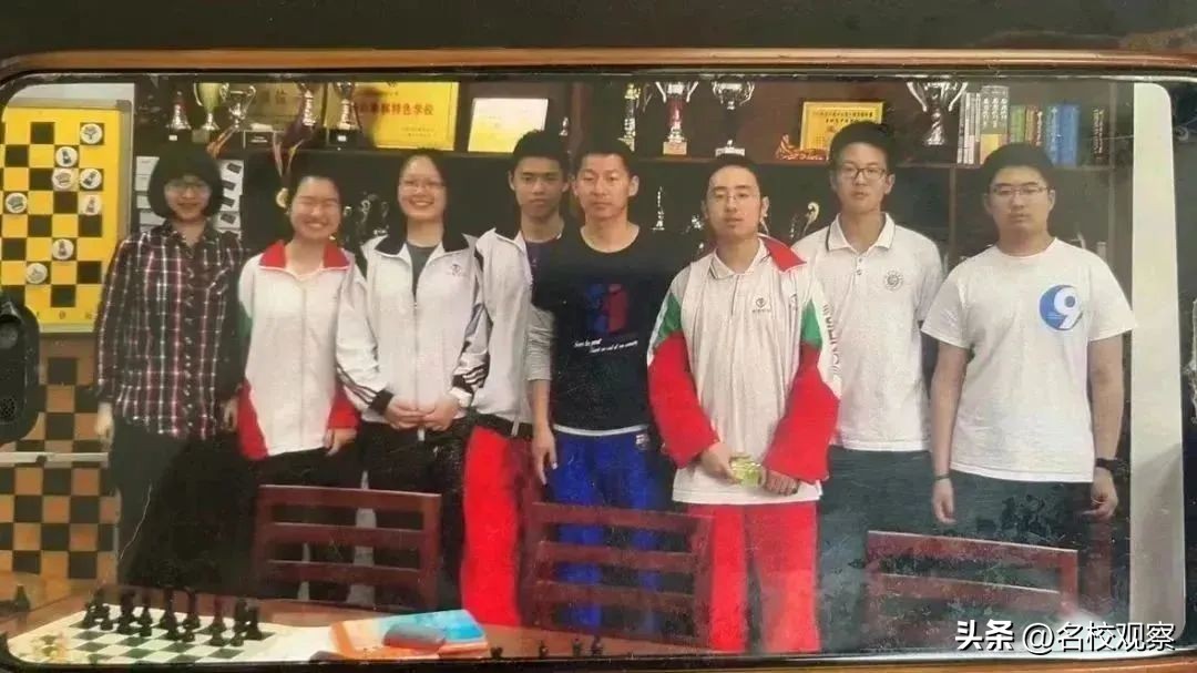 四川首次！成都树德中学校友李荻获国际象棋世界冠军