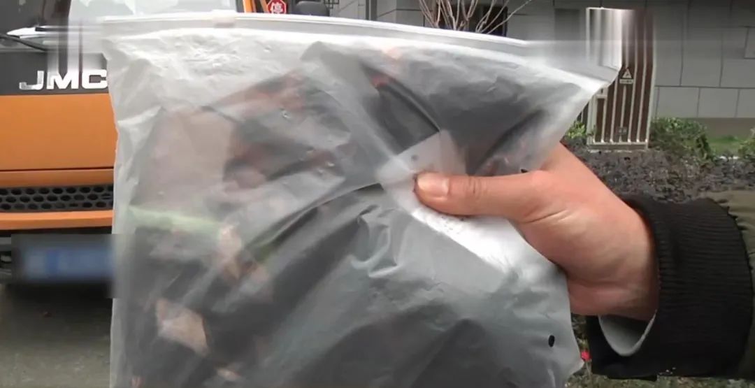 莫名收到了快递的一次性内裤,无缘无故收到内衣内裤快递