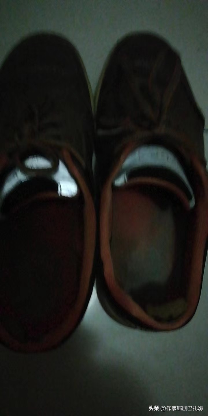 鸿星尔克鞋男款,一双鸿星尔克鞋冬季男鞋多少钱