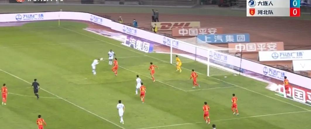 好饭不怕晚，大连人2：1河北，谢辉光芒四射照耀闫相闯