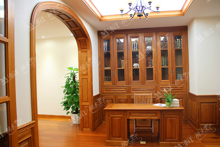 金丝柚木和乌金木家具,金丝柚木家具的特点