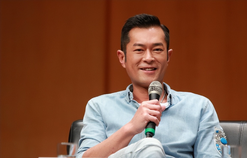 棣欐腐鍥涘ぇ褰卞笣缁忓吀鏃跺埢,棣欐腐涓ゅぇ褰卞笣宸呭嘲瀵瑰喅