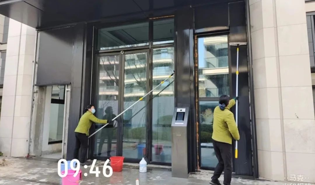 春天藏在温暖的阳光里,春天藏在生活里