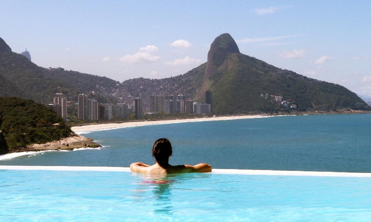 巴西贫民窟毒贩真实视频,中国记者探寻巴西贫民窟毒贩