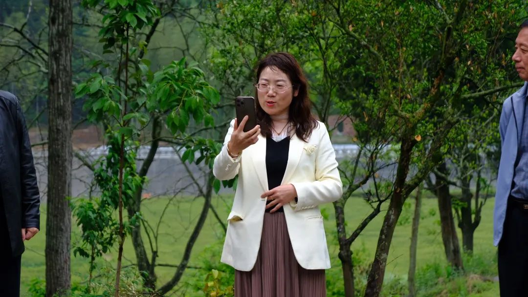 相聚仍是青年——记情系四中群友聚