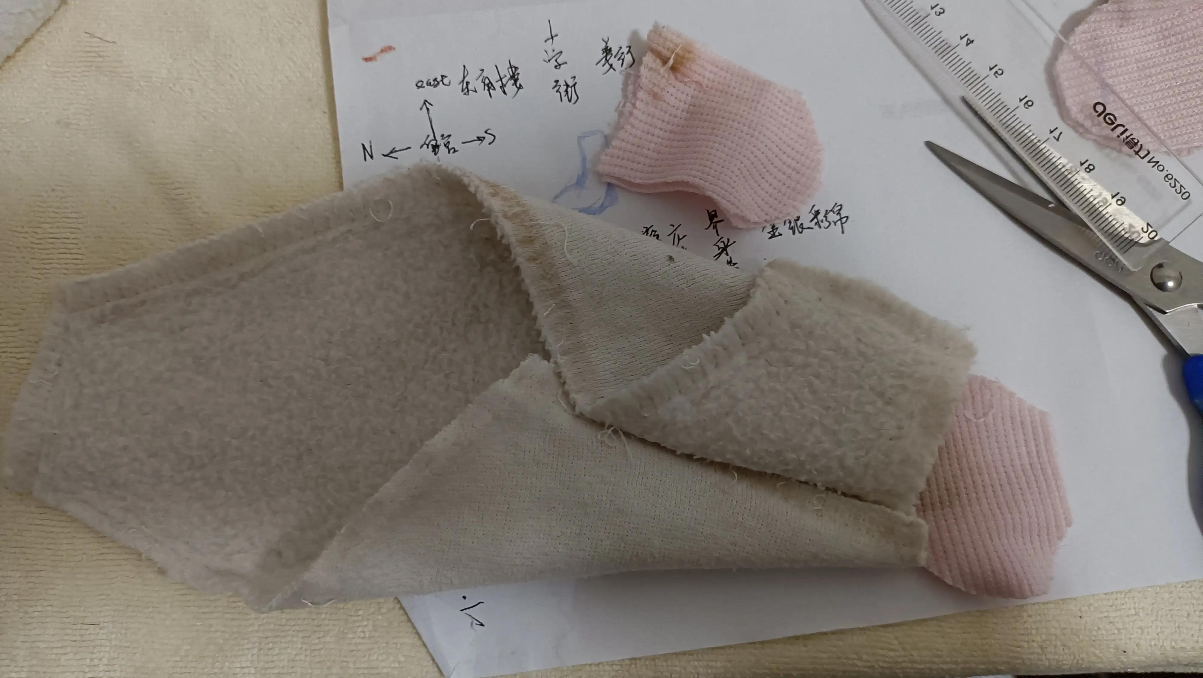 自制狗狗防尘袜子视频,宠物狗袜子制作方法大全