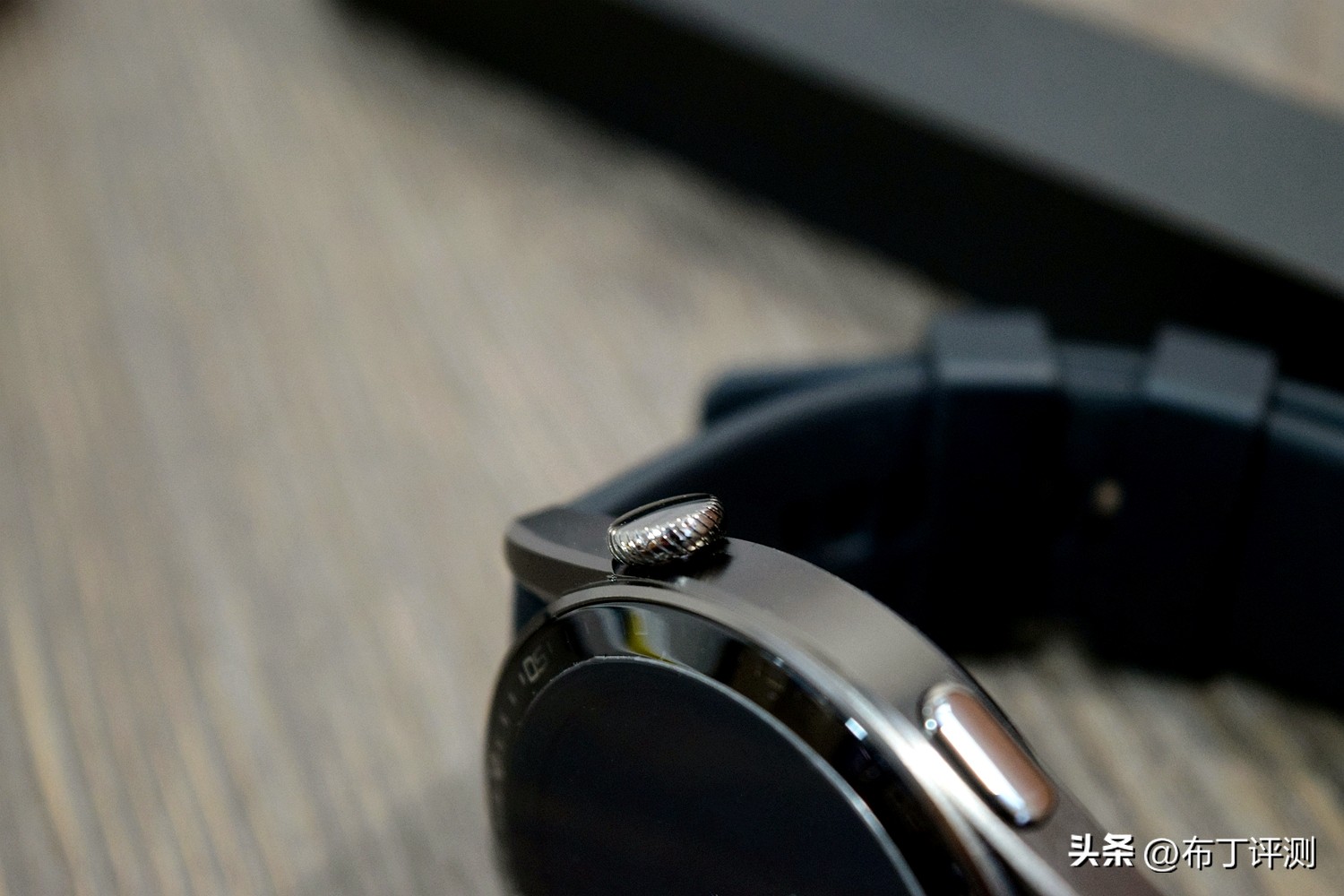 华为手表和荣耀智能手表哪个好,华为手表智能手表