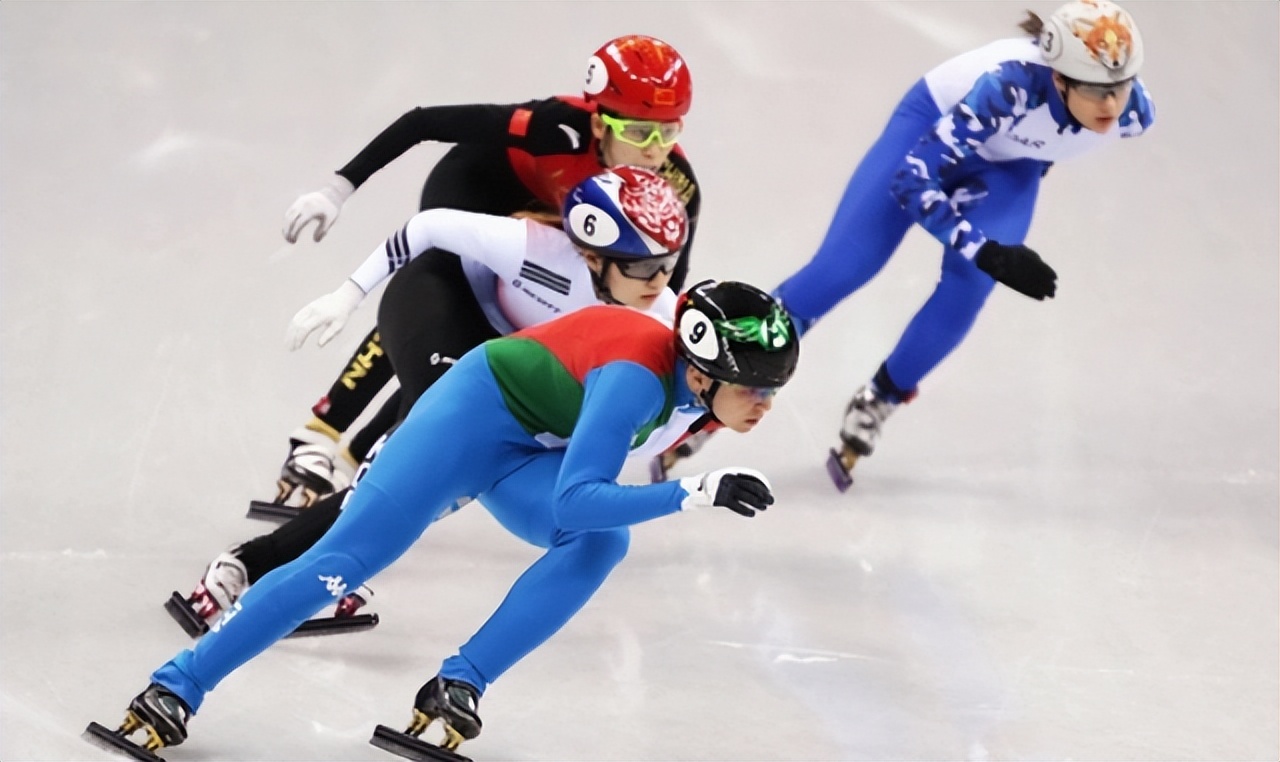 jennie韩国女穿搭,韩国女星jennie穿搭