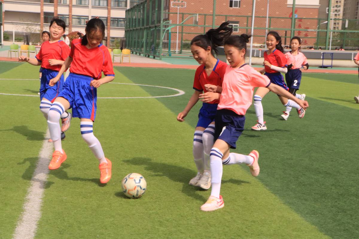 展体健素养扬足球文化——记创实二小第二届校园足球文化艺术节