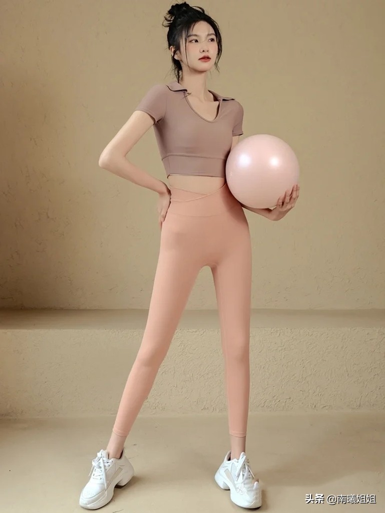 无痕裤穿搭街拍,无痕裤街拍穿搭