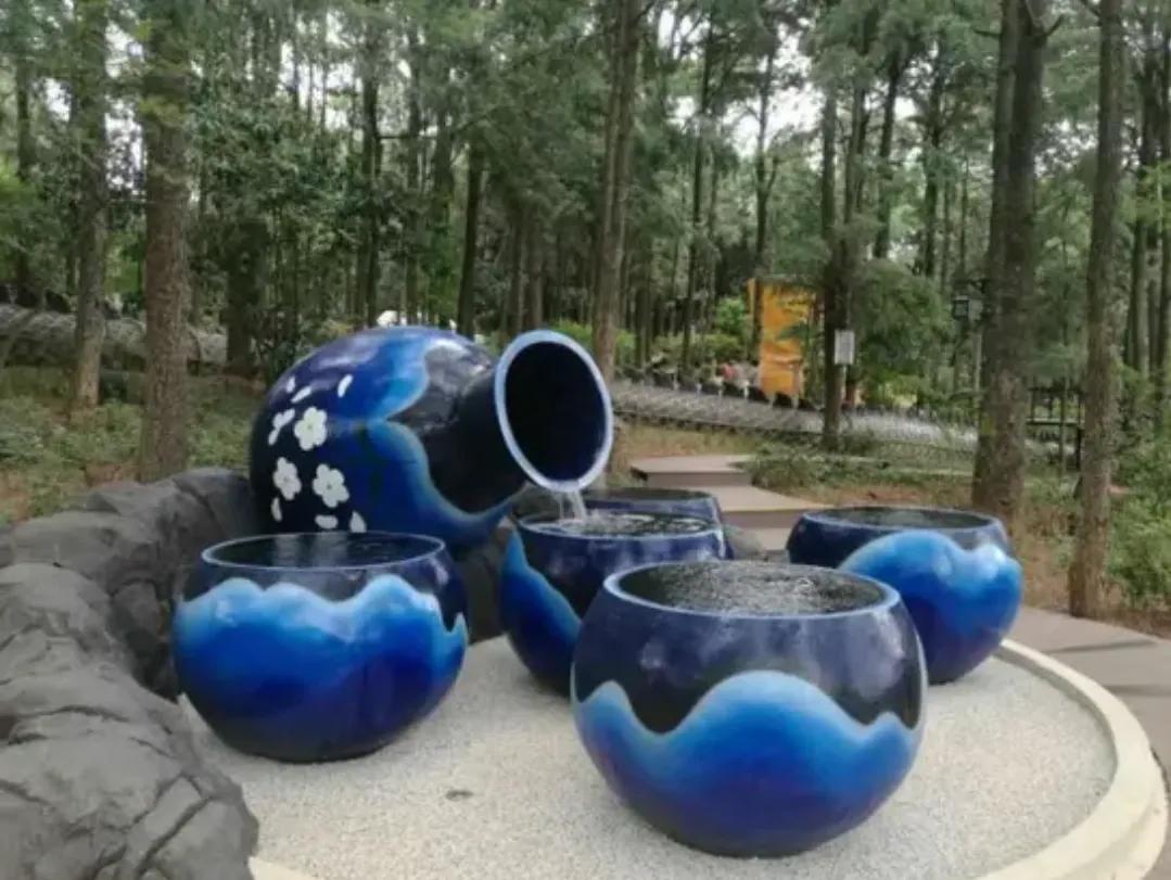 昆明的滇池周边有哪些不错的温泉,昆明温泉酒店吃住一体推荐五华区