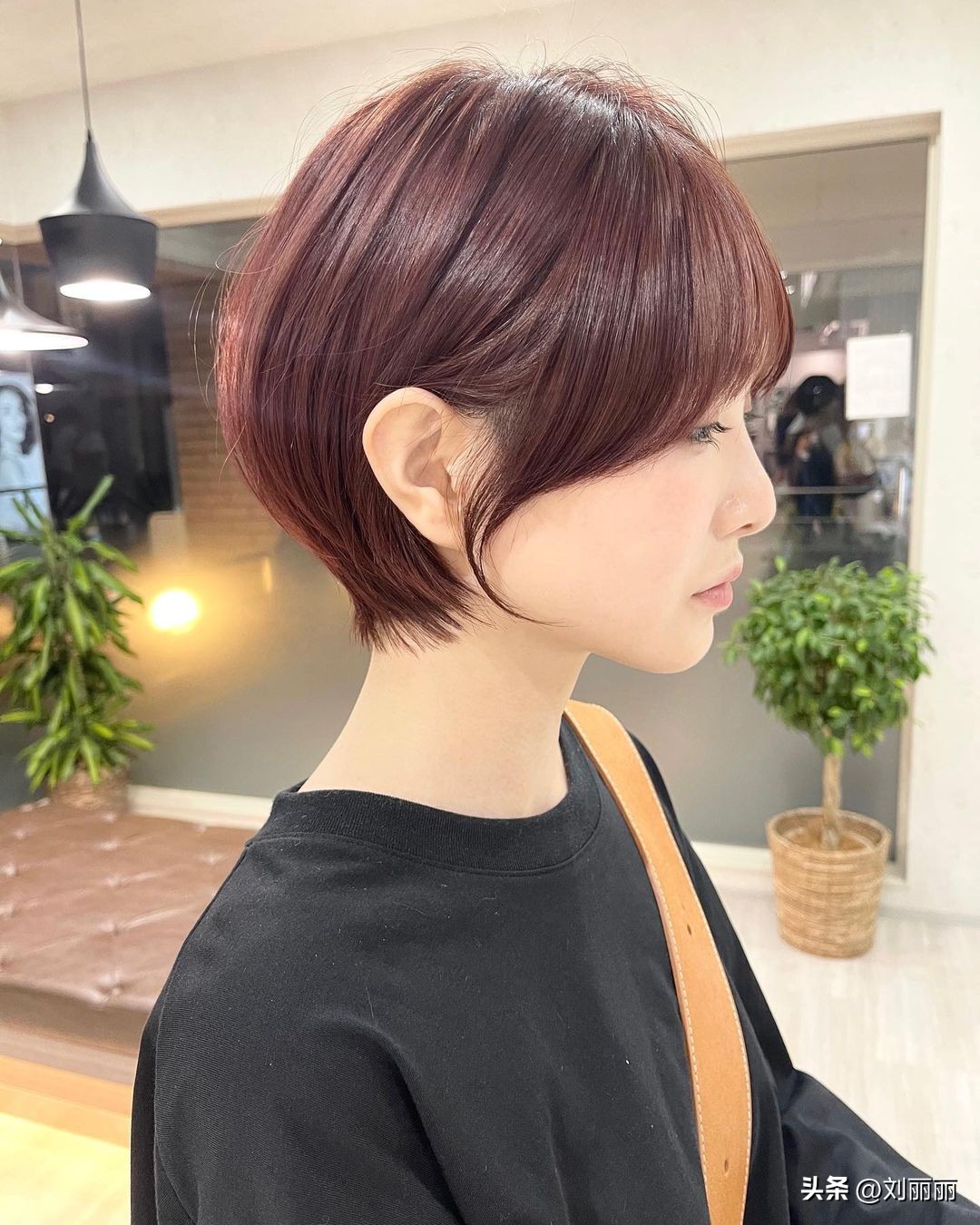 最新发型简单大方时尚又减龄,2020新潮发型精致发型