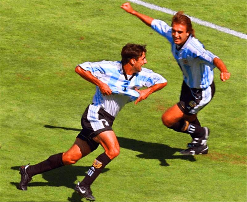 10年阿根廷世界杯七大前锋,潇洒飘逸的足球运动员