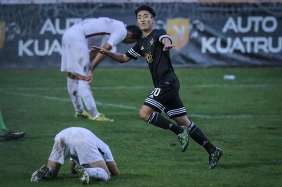 金元足球下的青训,金元足球中超转会