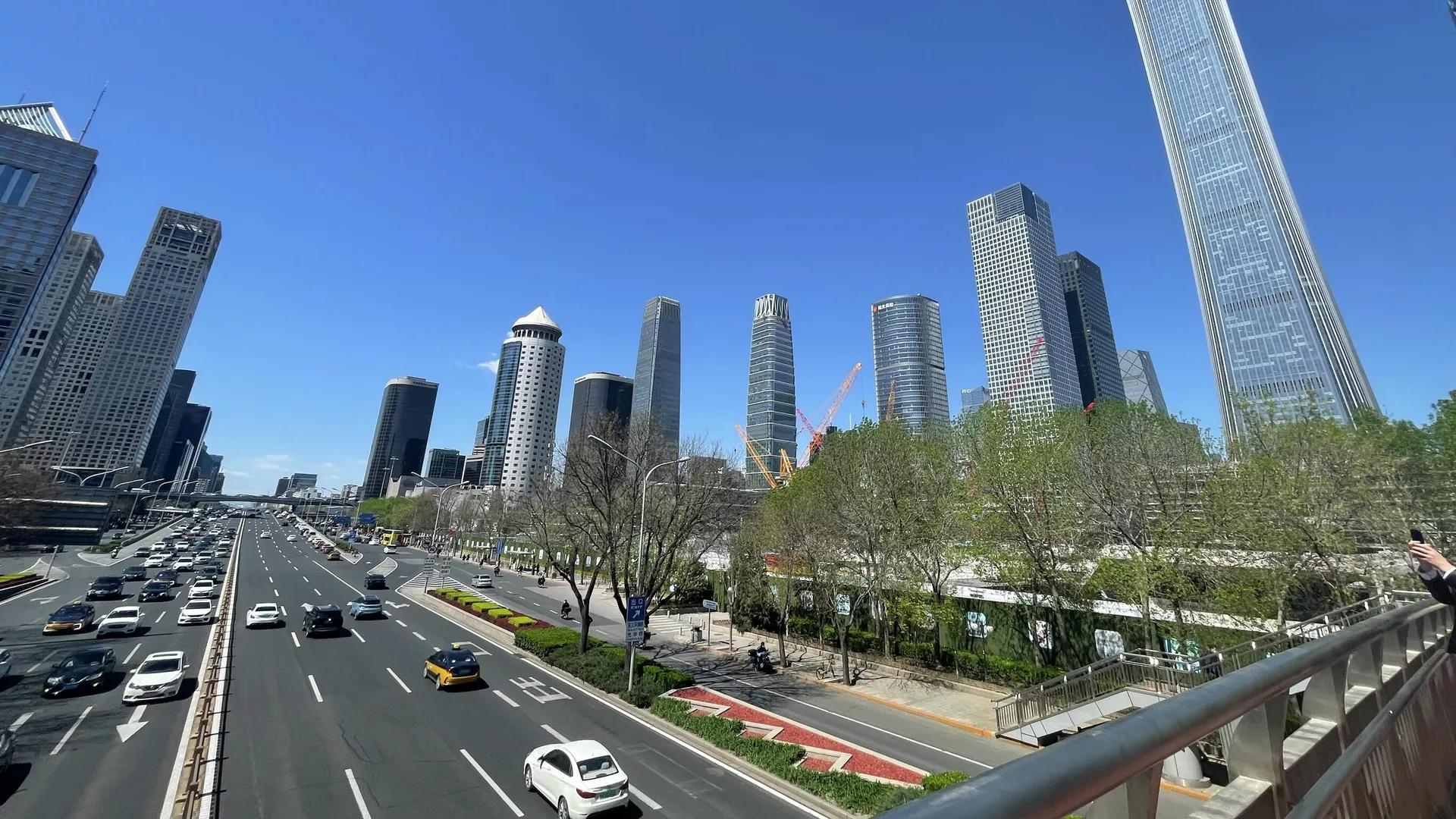 中国建的“新群”近70国加入，王毅主任亲自宣布，中方将投289亿