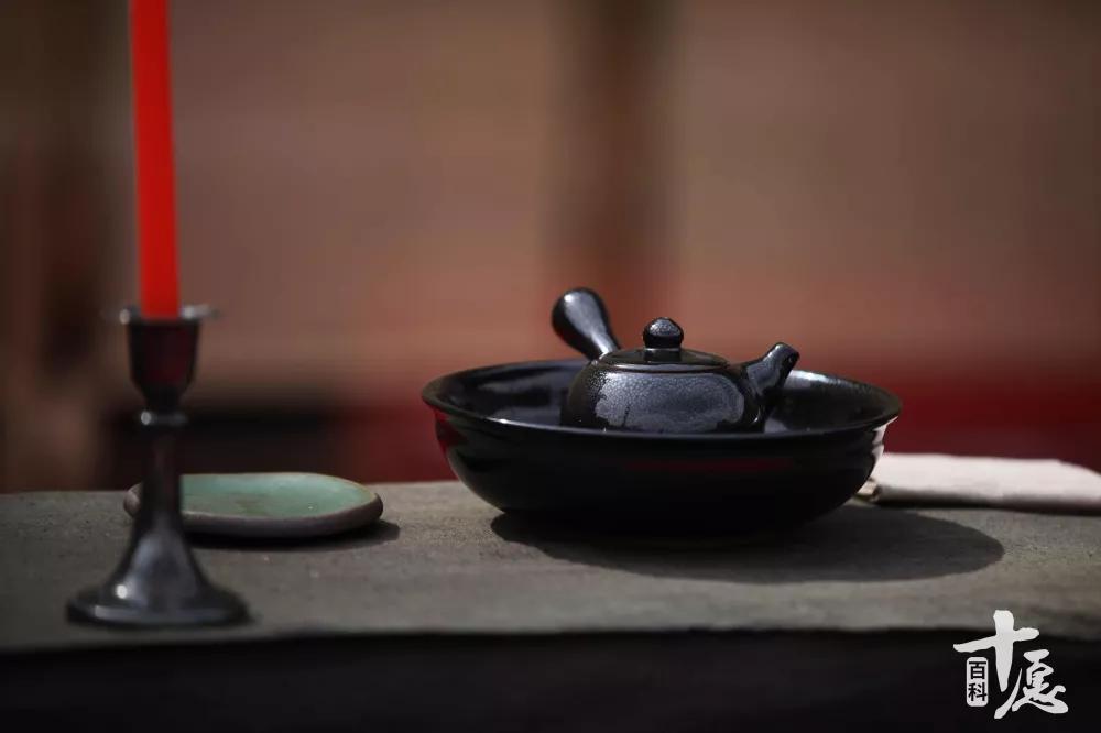 遇到烦心事如何调整自己的情绪,女生一遇到烦心事就情绪难控制