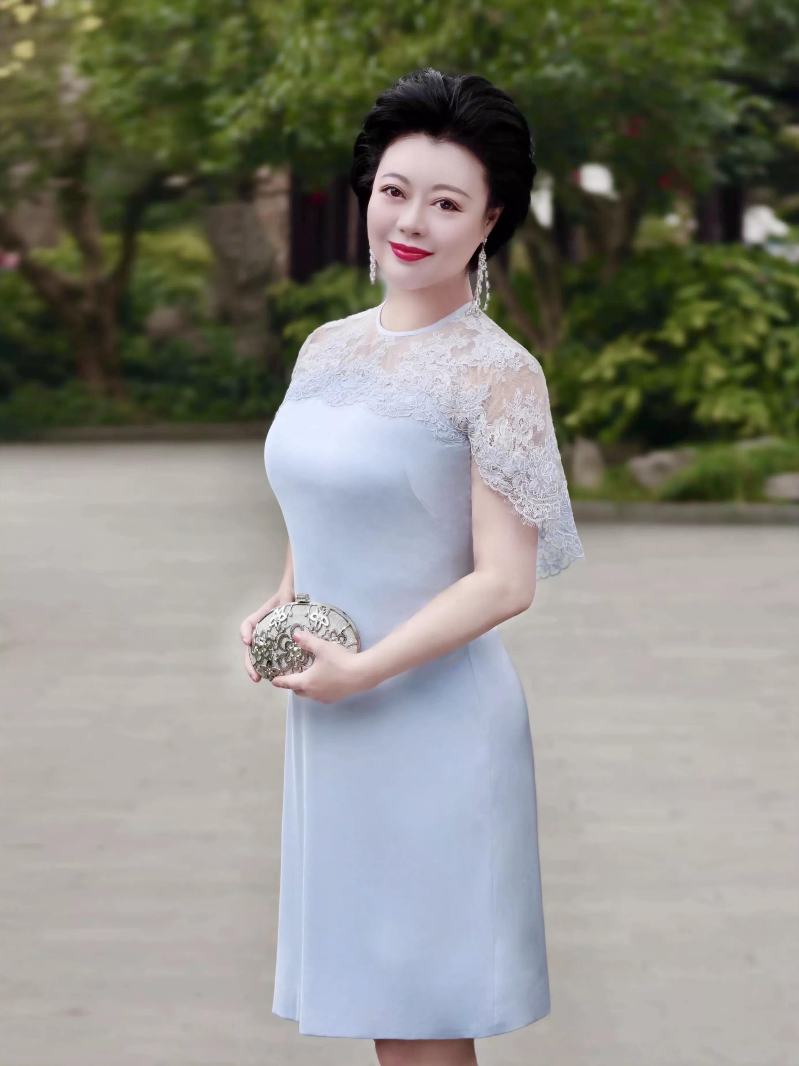 婆婆妈妈装婚礼夏款礼服,适合妈妈穿的优雅婚礼装