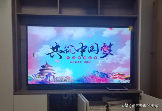 海信和tcl电视55寸哪个值得买,tcl电视qled与海信uled哪个好