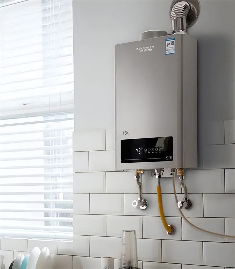 美的燃气热水器安装费大概多少钱,燃气热水器安装费要400多正常吗