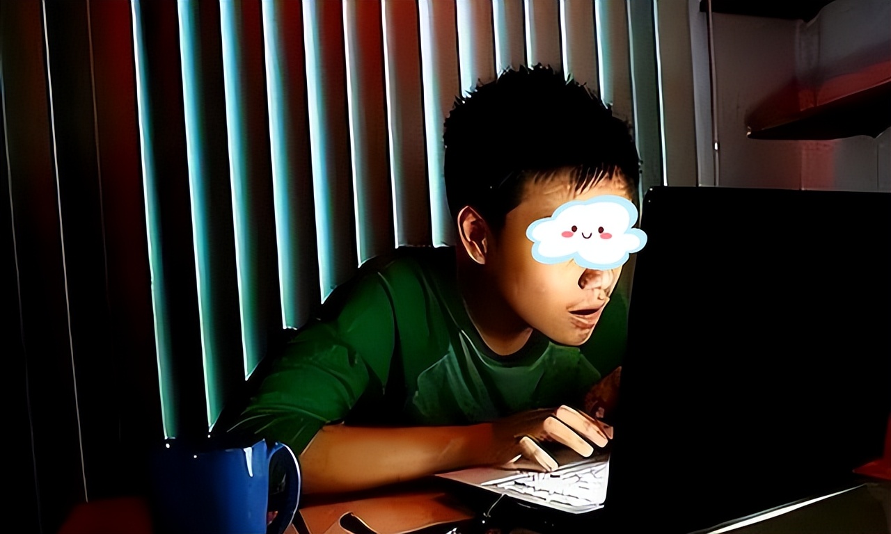 若想儿子成年后身高达到一米八以上,进入青春期前,三件事要少做