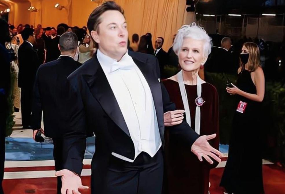 马斯克的硬核母亲：把3个孩子培养成亿万富翁，70岁成世界超模